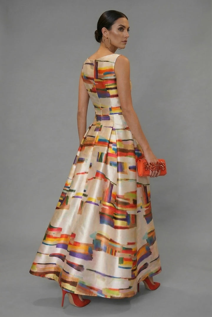 Flattering women's elegant sleeveless maxi gown, comfortable for evening parties and special events.