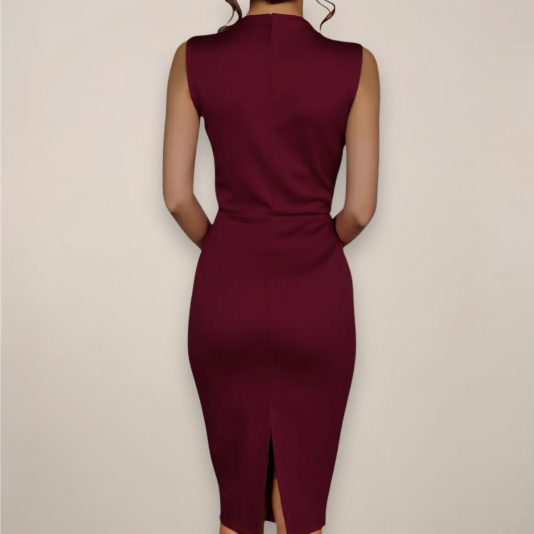 Stylish women's sleeveless midi dress. Versatile for spring/summer, casual to formal events. Chic and comfortable.