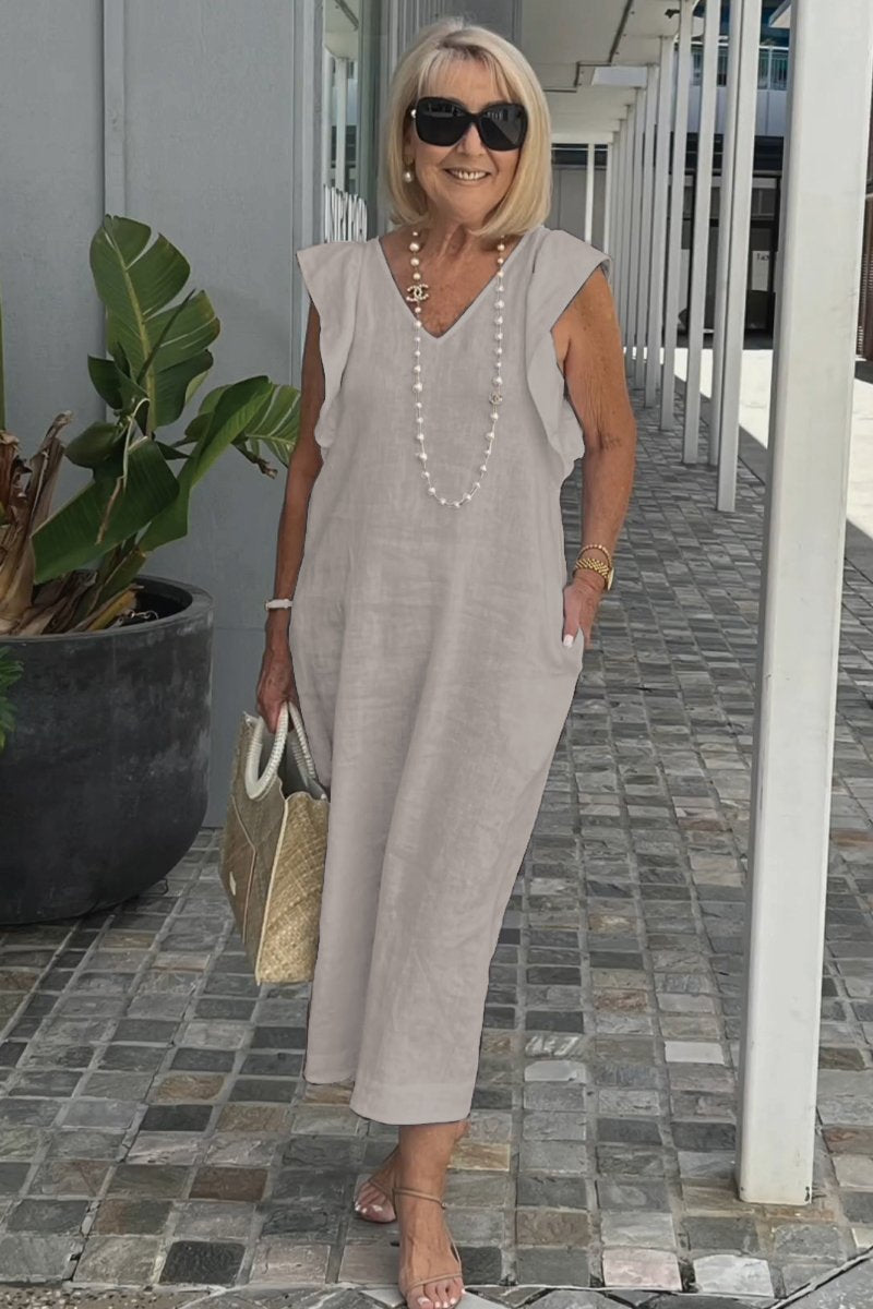 Comfortable and elegant sleeveless maxi dress for women, great for summer casual wear.