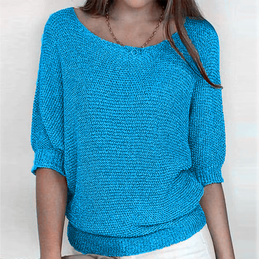 Comfortable women's crewneck long sleeve sweater, soft knit for everyday wear and versatile style.