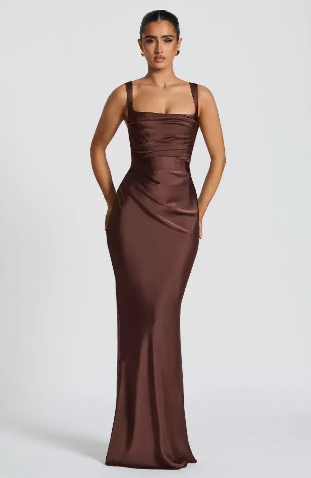 Fashionable women's square neck maxi evening dress, an elegant long gown with a ruched bodice for any special occasion.