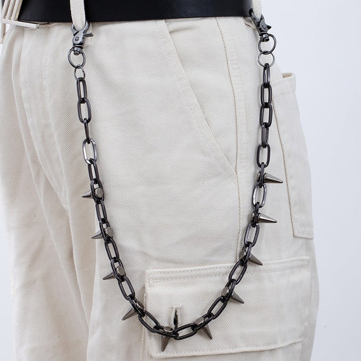 An elegant statement piece, this women's necklace boasts modern design and chic style, a perfect fashion accessory.