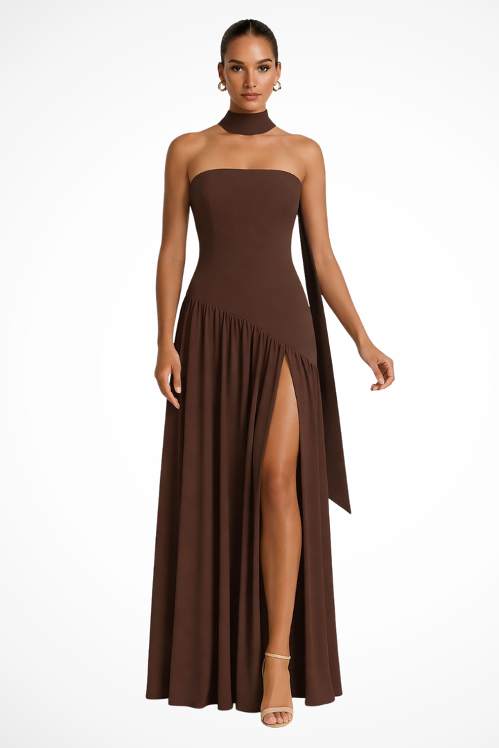 Stylish women's strapless maxi dress with an elegant side slit, a versatile long dress for party or formal events.