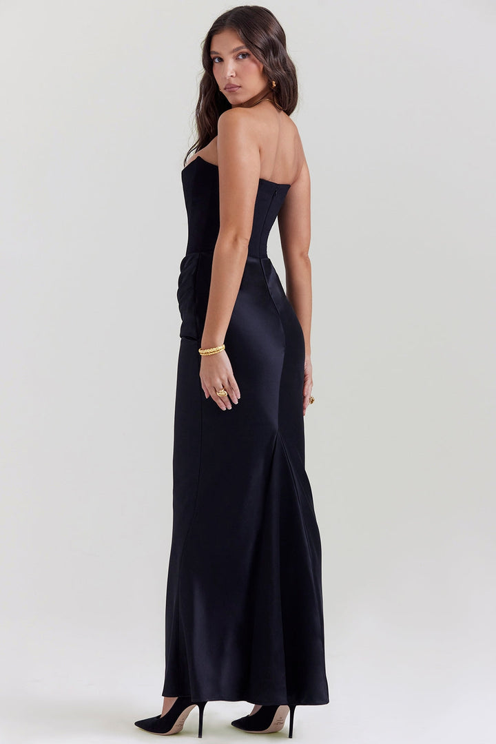 Long women's strapless maxi dress, elegant and formal, suitable for wedding guests & special occasions.