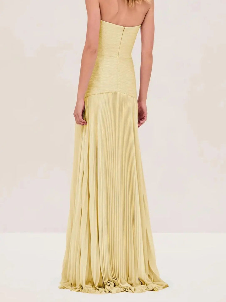 Versatile women's strapless pleated maxi dress, a chic evening gown suitable for formal dinners, parties & weddings.