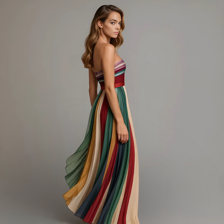 Stylish women's strapless summer maxi dress, pleated design, perfect for garden parties & holiday fashion.