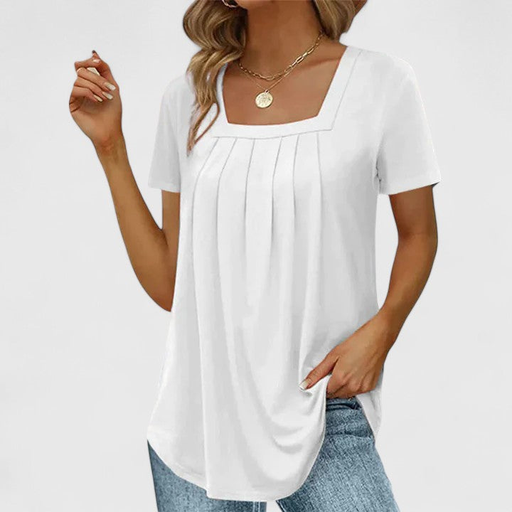 Comfortable & versatile women's square neck blouse for summer. Chic short sleeve top, ideal for sophisticated fashion.