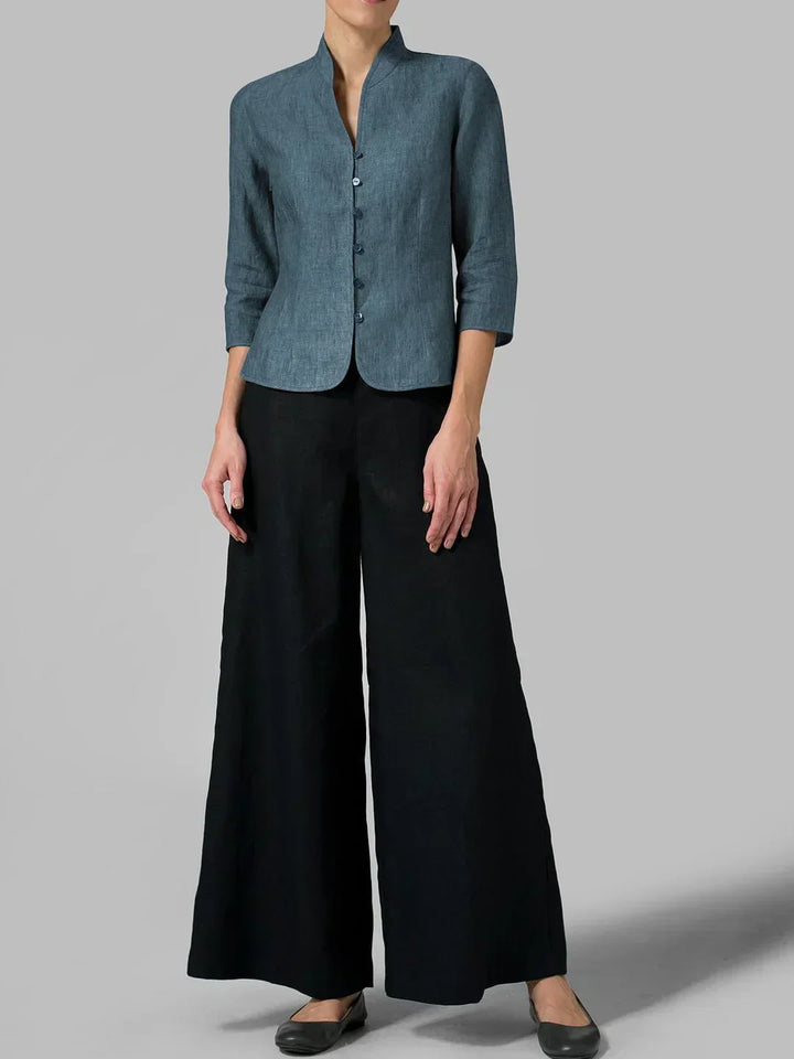 Model wears a stylish women's tailored blazer, demonstrating a chic, professional, and versatile look.