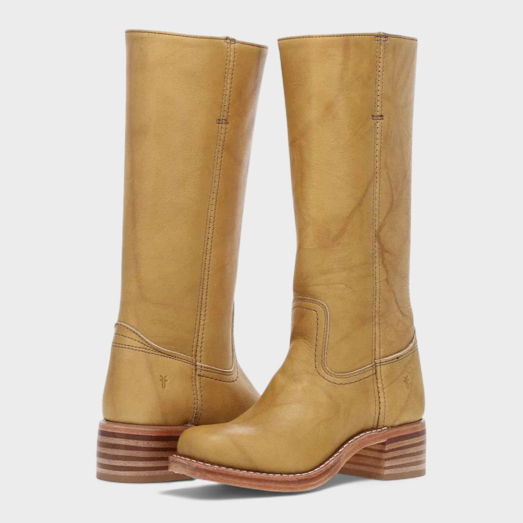 Fashionable women's tall dress boots, black, with elegant heel. Ideal for fall & winter outfits, chic style.