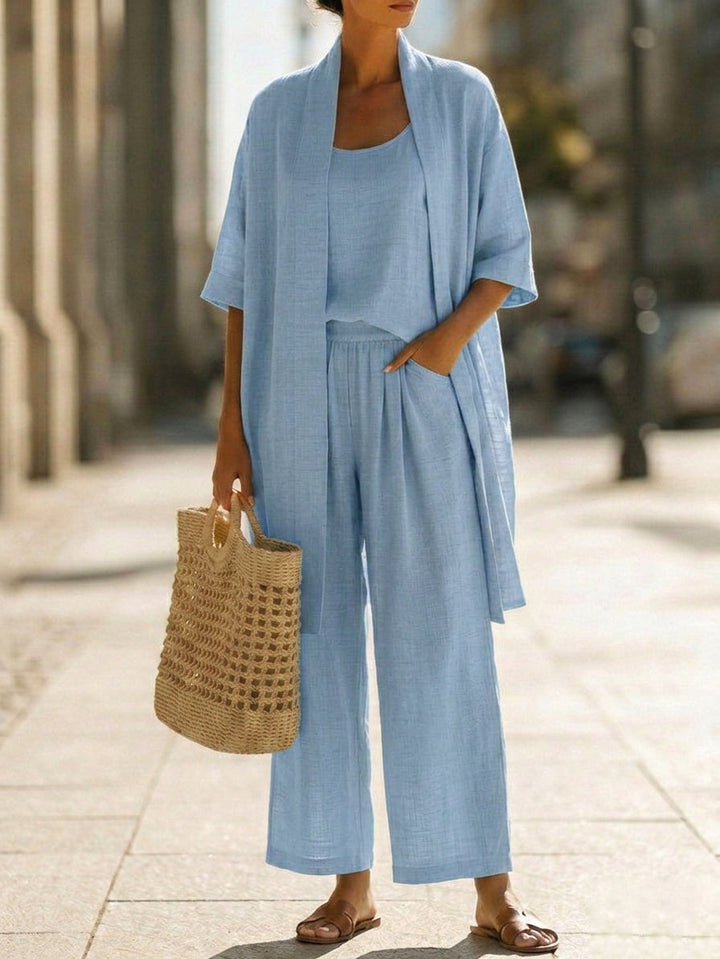 Stylish women's three-piece comfort set with a relaxed fit, ideal for versatile summer fashion and casual outfits.