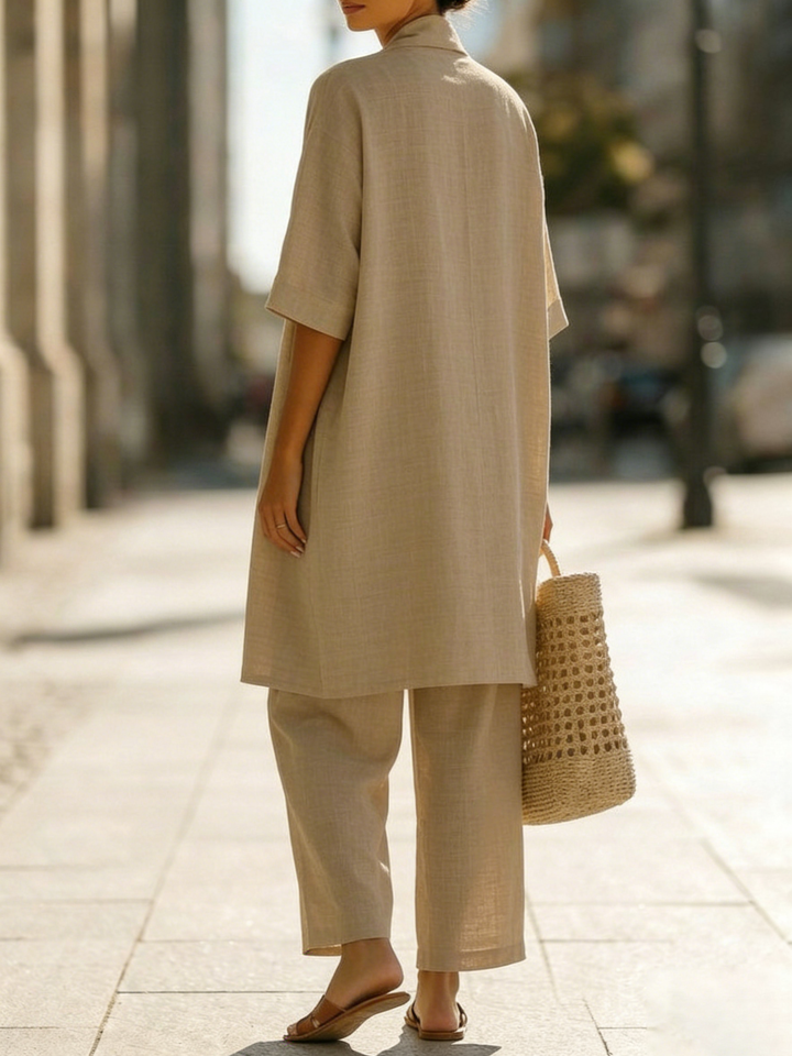 Fashionable women's three-piece comfort set, relaxed fit ideal for versatile summer casual wear or elegant loungewear.