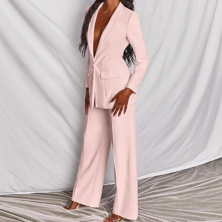 Versatile women's elegant blazer and trousers set, ideal for business meetings and office.