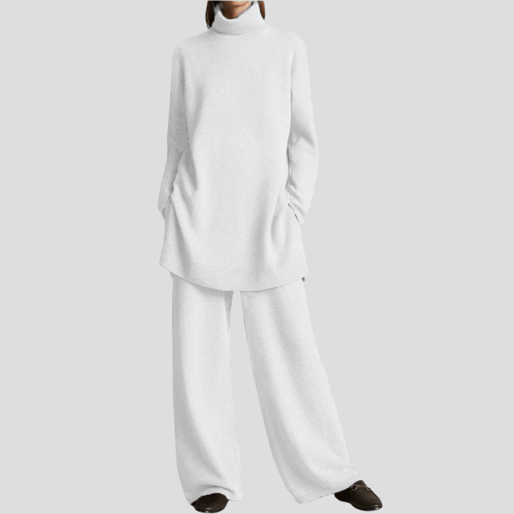 Stylish women's coordinated two-piece outfit, a casual chic ensemble with matching top and bottom for comfort.