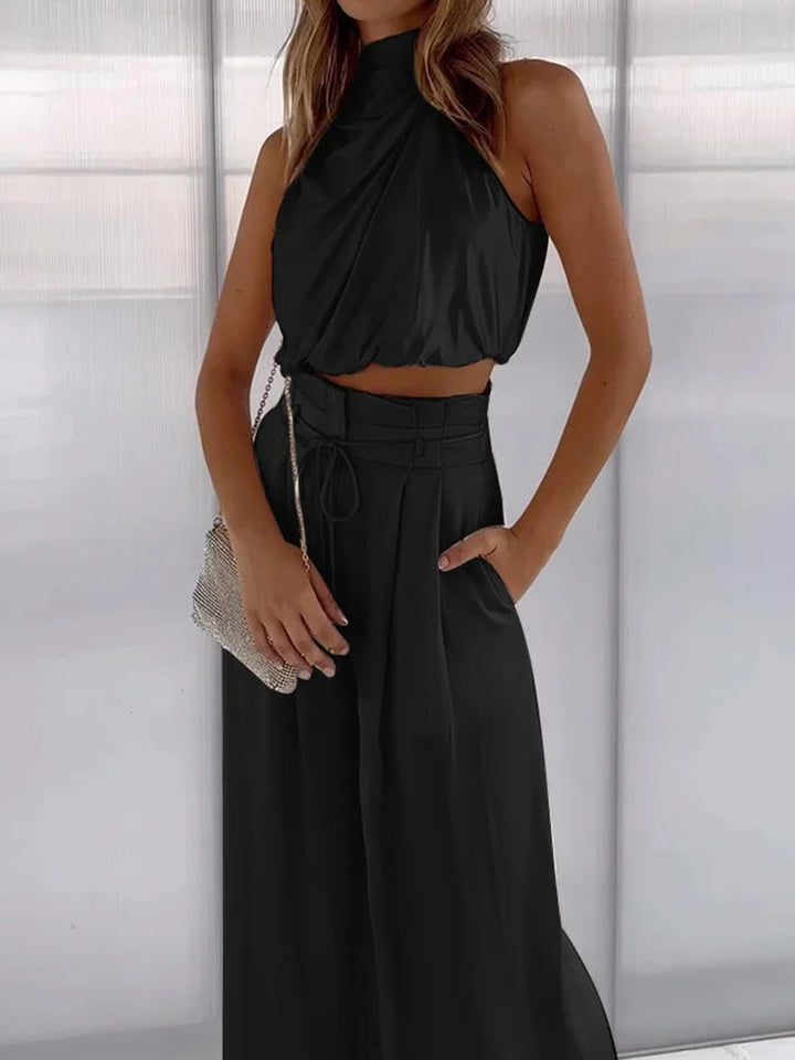 Comfortable & stylish women's linen blend matching set. Dressy yet casual two-piece outfit.