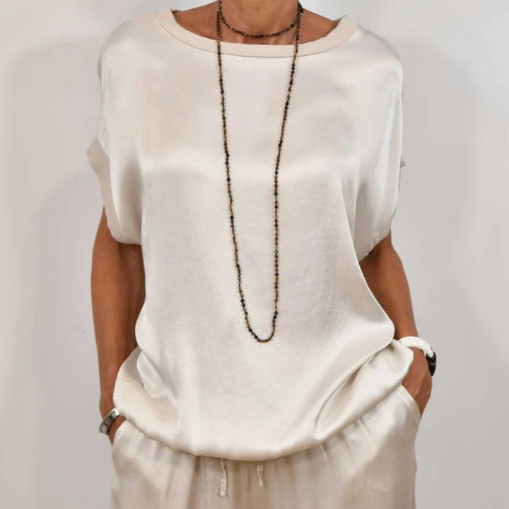 Modern elegant women's two-piece outfit set, perfect for a chic and stylish fashion ensemble.