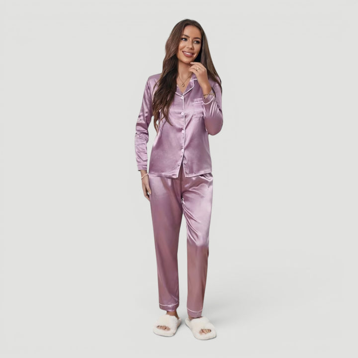 Soft women's two-piece lounge set, perfect for elegant sleepwear or comfortable home relaxation.