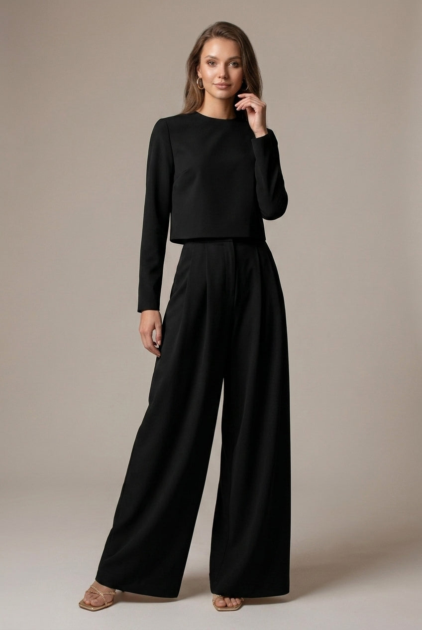 Fashionable two-piece wide-leg palazzo set for women. An elegant co-ord outfit perfect for various occasions.
