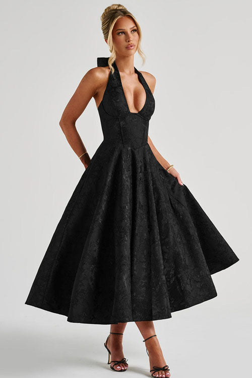 Chic V-neck halter maxi dress, women's evening wear with a gorgeous jacquard.