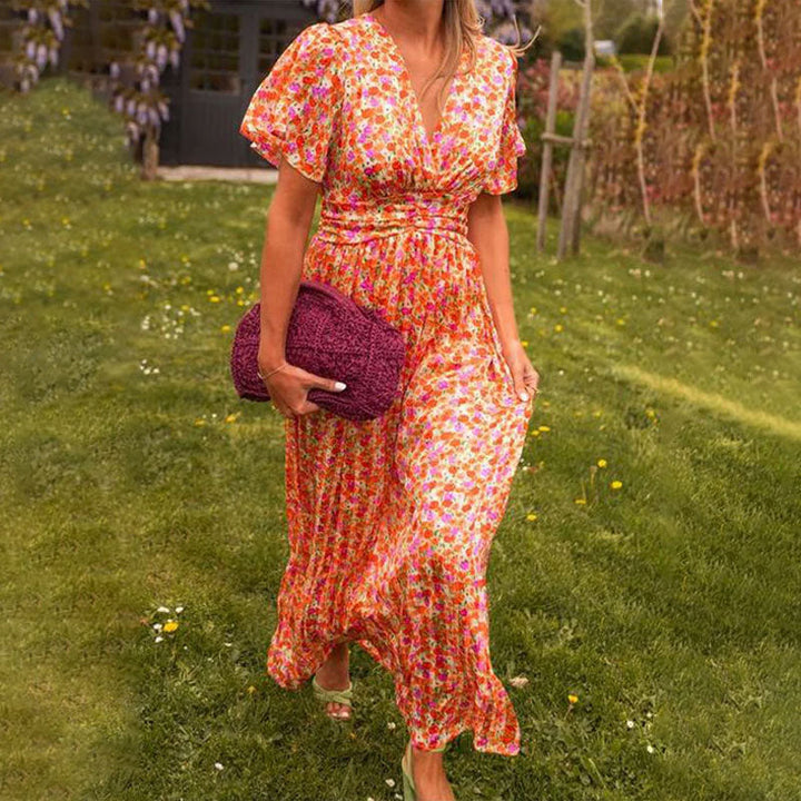 Versatile women's V-neck maxi dress, suitable for both elegant formal wear & relaxed casual occasions.