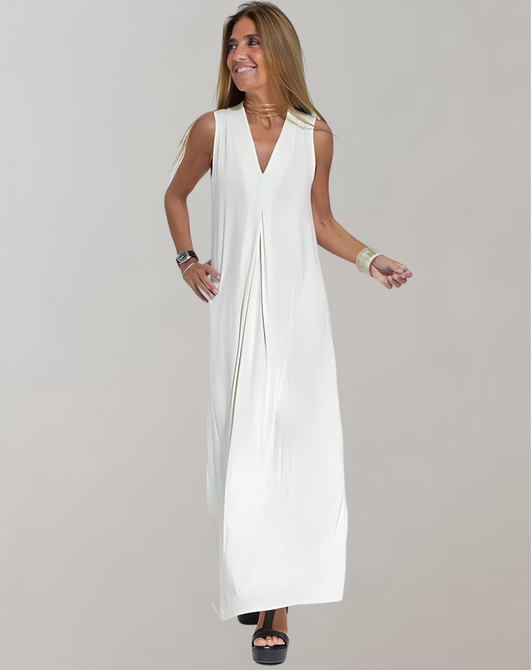Flowing V-neck maxi dress for women, soft and comfortable, ideal for summer vacation outfits.