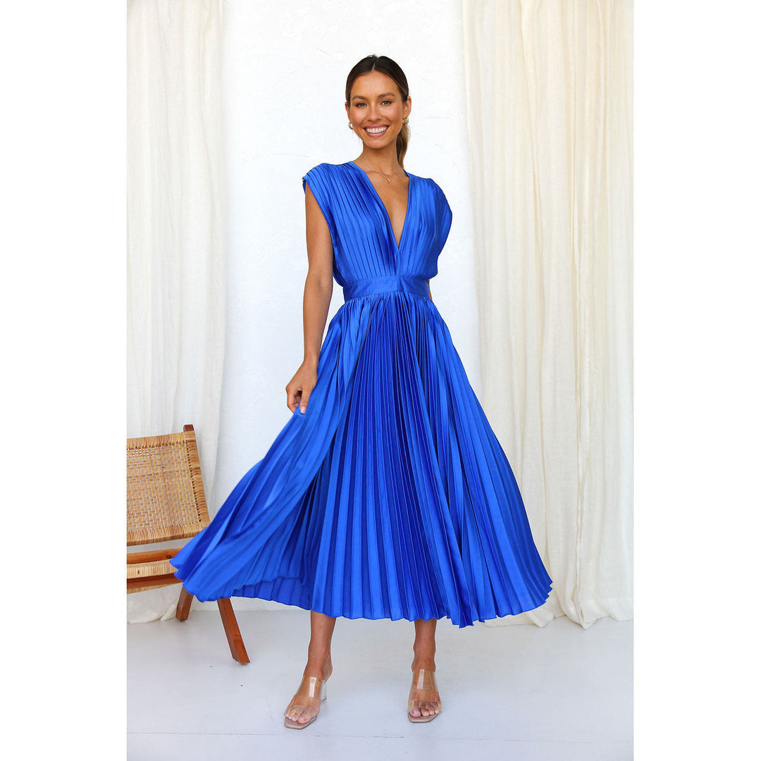 Light and flowing women's summer V-neck midi dress, highlighting its elegant pleated skirt design.