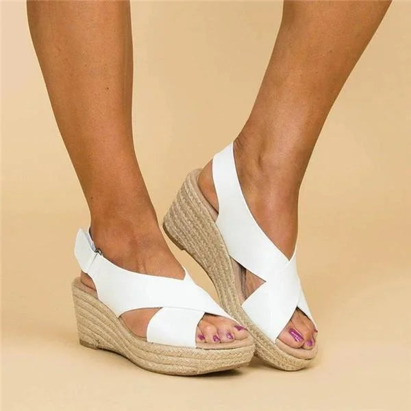 Breathable women's summer wedge sandals, combining style and comfort with an open-toe design.