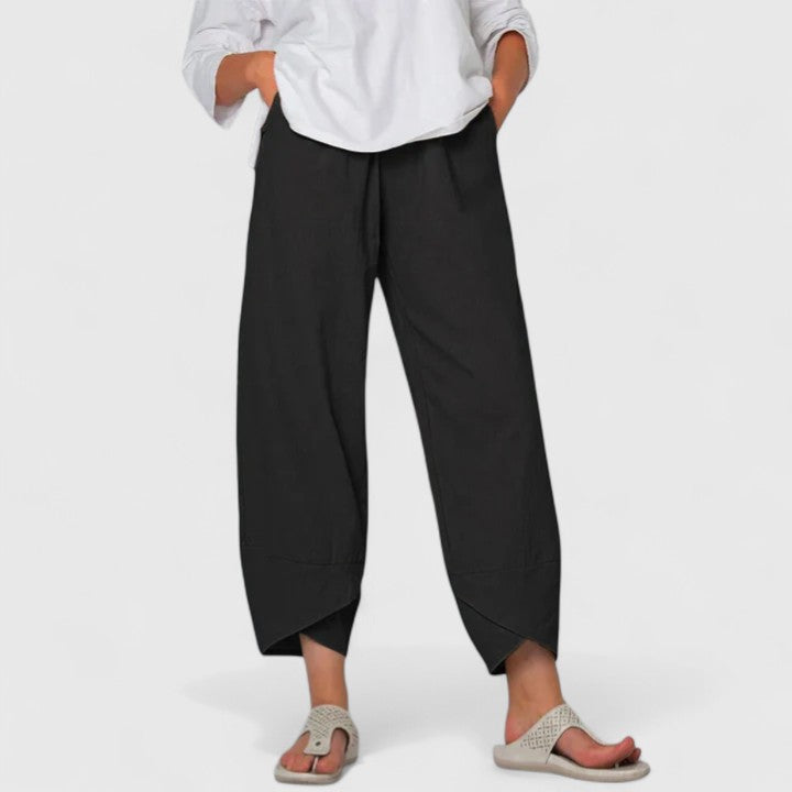 Dressy women's wide-leg trousers, perfect for creating an elegant, relaxed, and fashionable outfit.