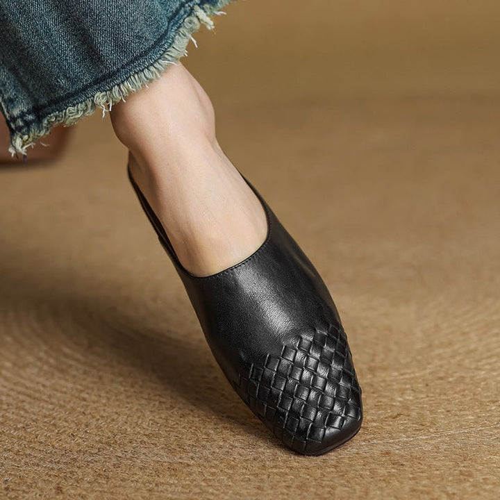 Women's fashion mules: woven texture, square toe, and a comfortable low heel for easy wear.
