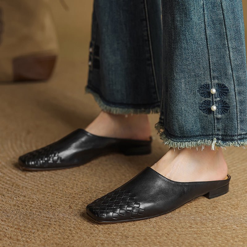 Elegant women's woven mules, a comfortable slip-on shoe with a modern square toe.