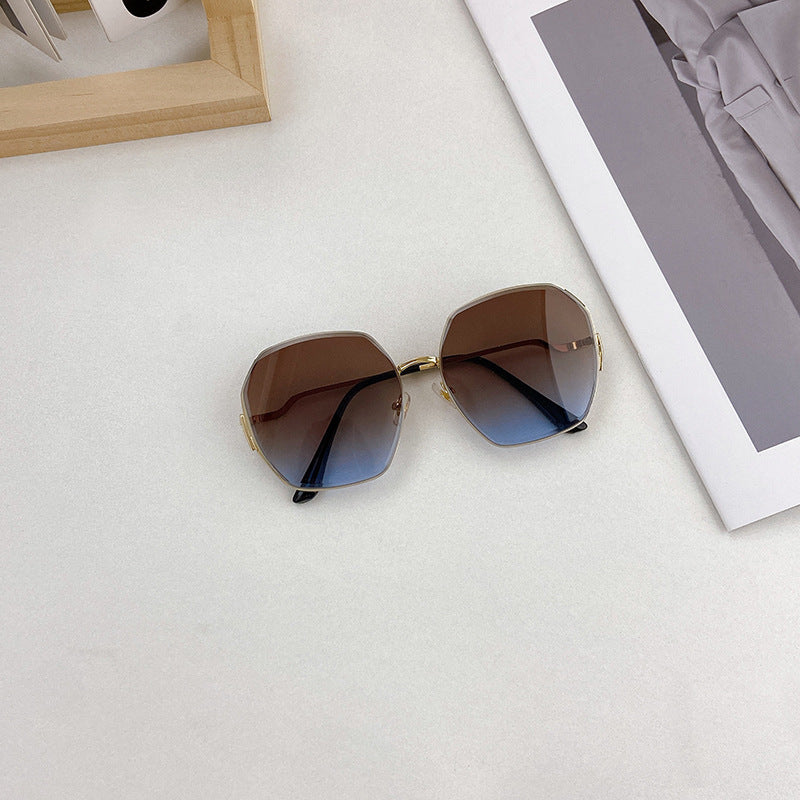 Modern unisex geometric shades, a stylish and cool accessory providing effective UV eye protection.