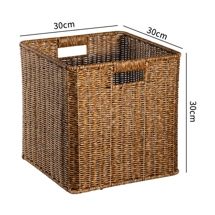 Natural fiber rectangular basket, ideal for a serene atmosphere.