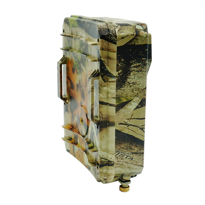 Advanced HD trail camera for wildlife, featuring passive infrared motion detection & clear night vision.