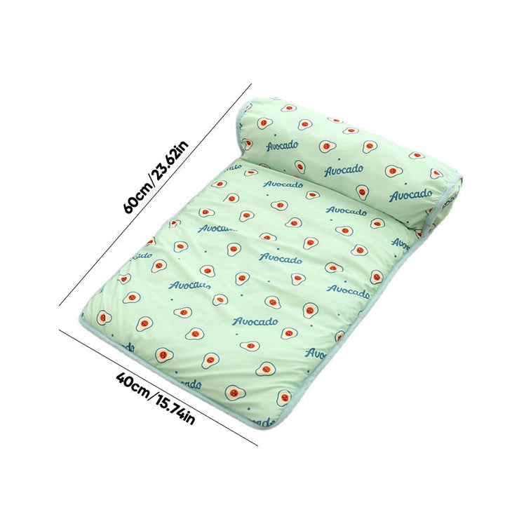 Dog and cat cooling mat, featuring soft ice silk for summer pet comfort.