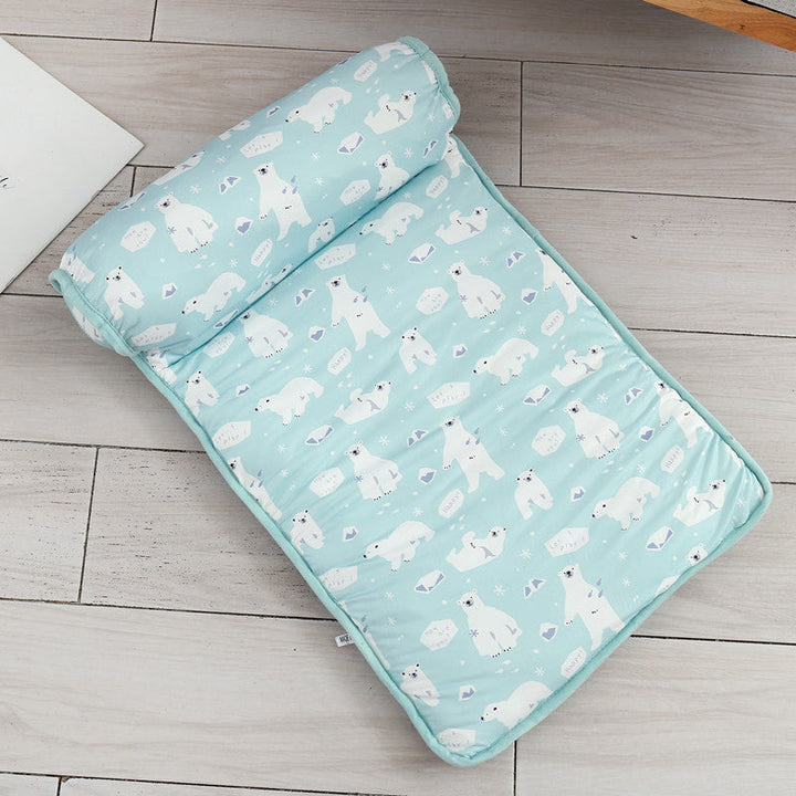 Innovative ice silk cooling mat for pets, a portable & washable summer bed.