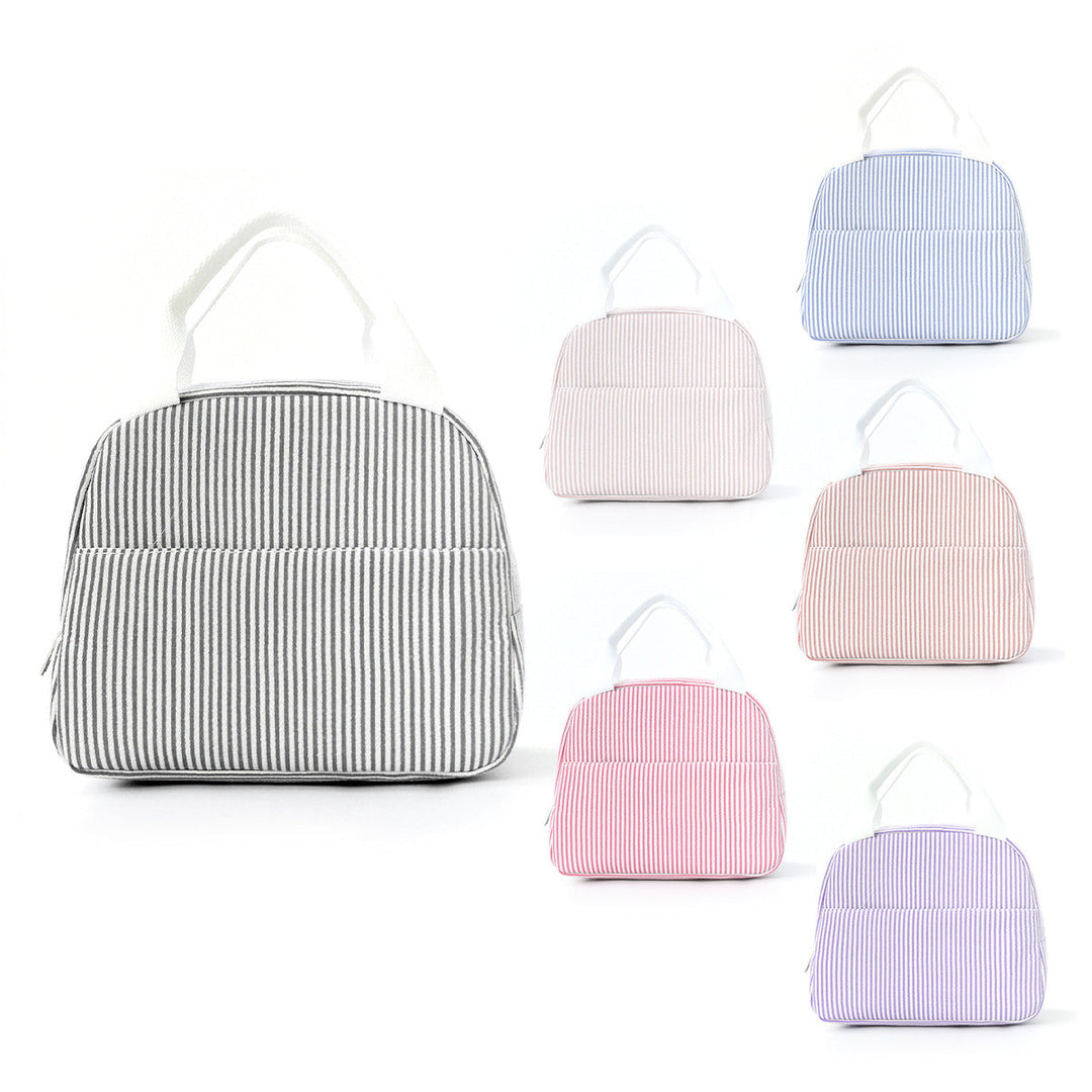 Insulated lunch bag for fresh meals, perfect for daily work, school, or picnics. Keep food cold or warm.