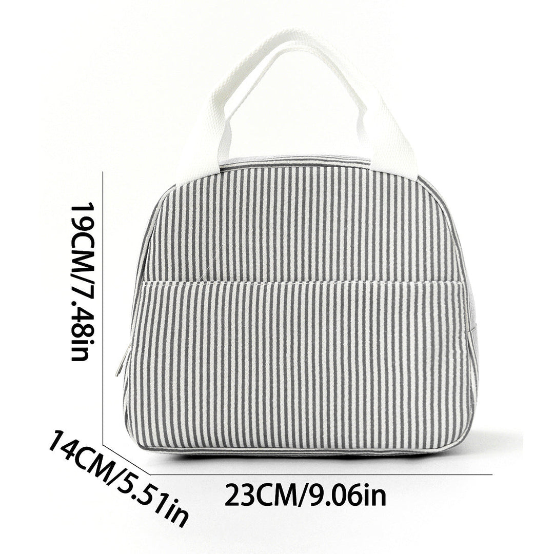 Modern insulated lunch tote, perfect daily essential for carrying fresh work lunches & snacks.