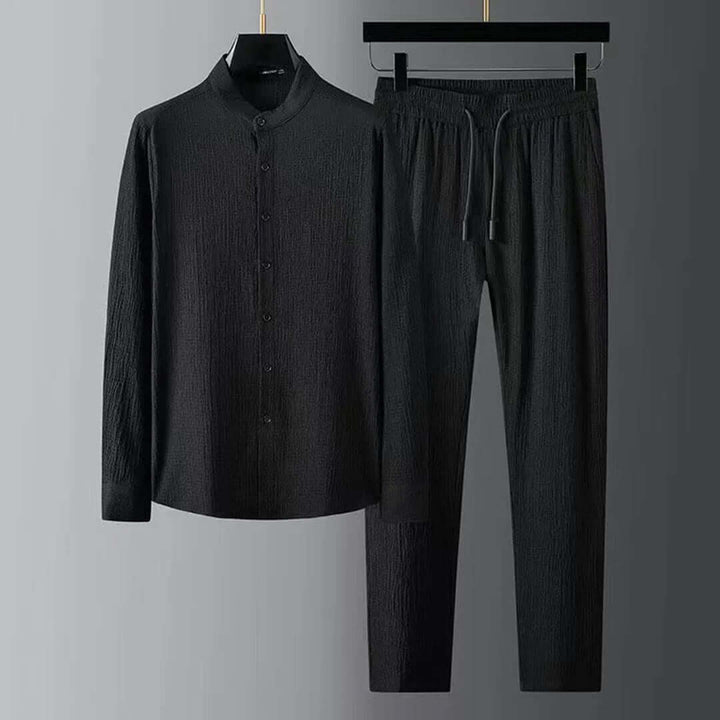 Comfortable men's modern summer set, a versatile lightweight two-piece outfit for casual style.