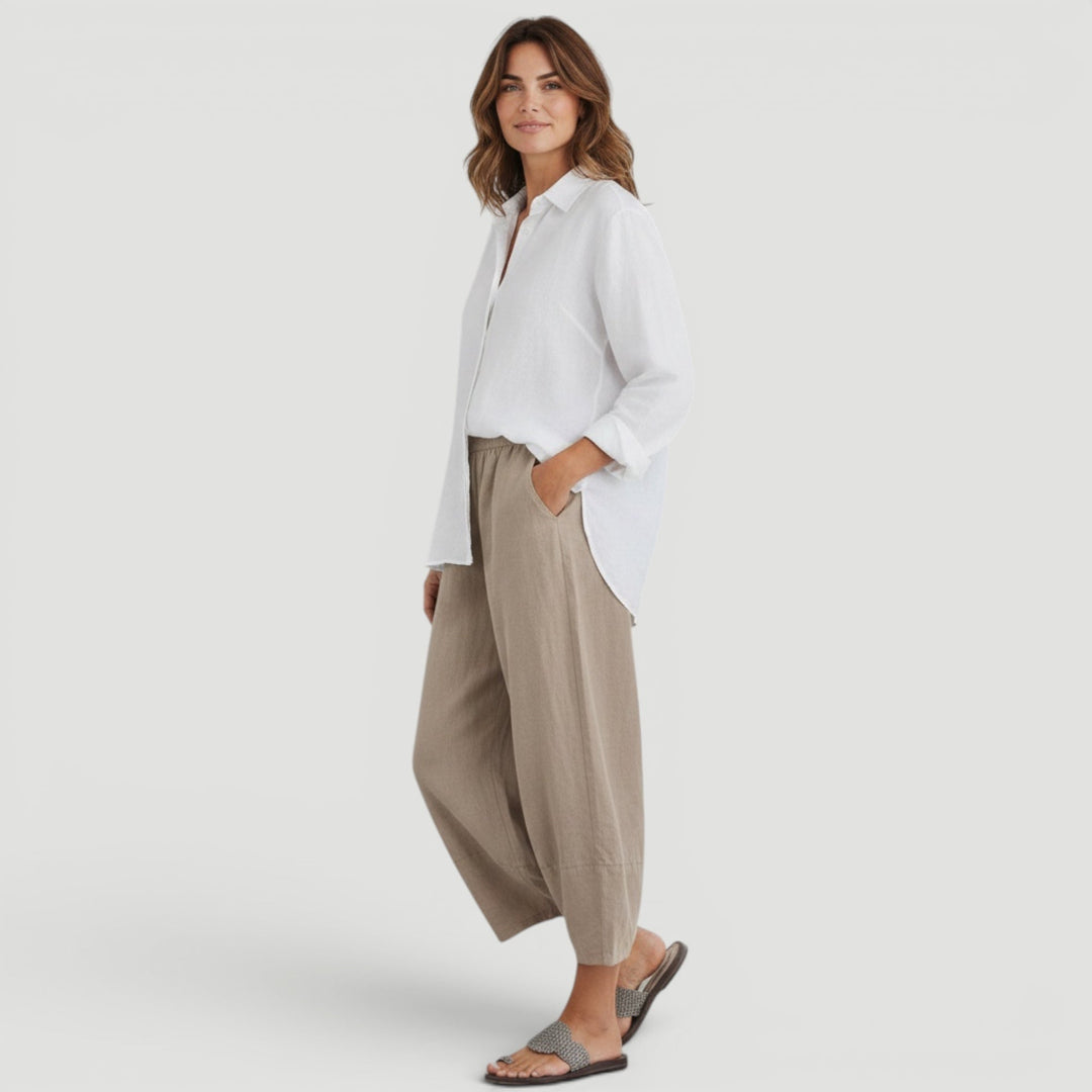 Lightweight women's wide leg pants for effortless summer style, ideal for casual comfort.