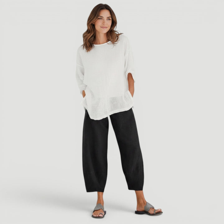Elegant yet casual women's wide leg pants, offering ultimate comfort for spring and summer everyday wear.