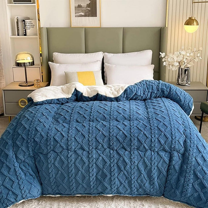 Modern home decor: Unisex super thick weighted blanket. Plush, soft bedding for cozy comfort. Warm winter throw.