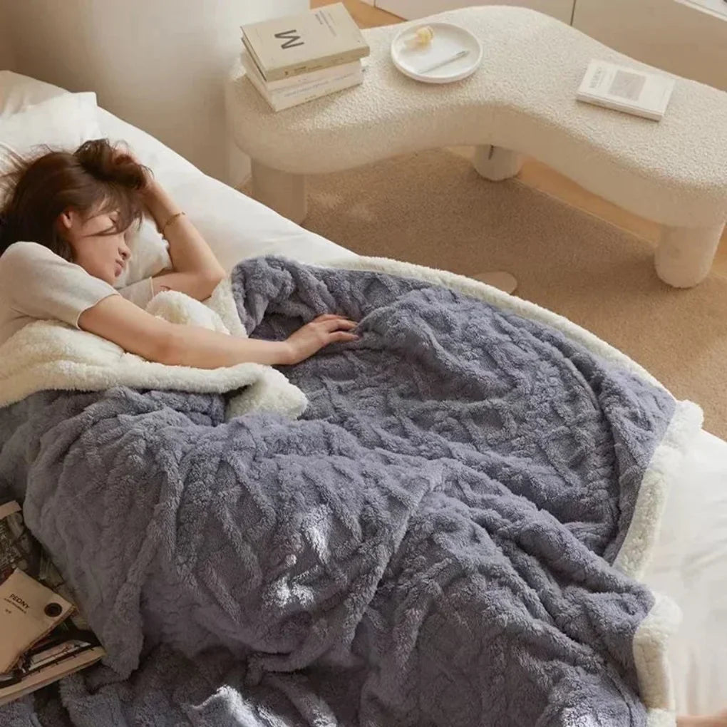 Soft, warm polyester blanket for winter. Enjoy luxurious comfort and cozy snuggles on cold nights.