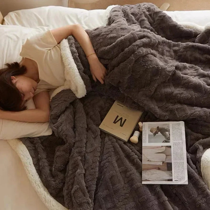 Heavy-duty, super soft polyester winter blanket. Experience unparalleled warmth and luxurious comfort.