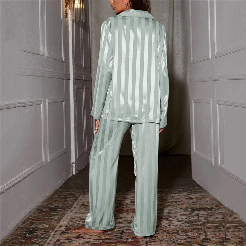 Luxurious women's pajama set, elegant design offering ultimate sleep comfort & style.