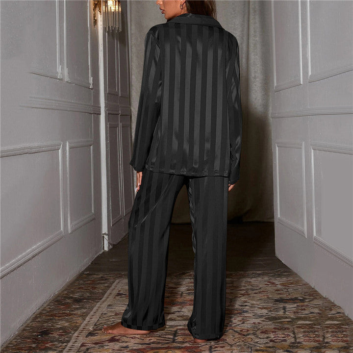 Complete women's pajama set, luxurious loungewear and elegant nightwear.