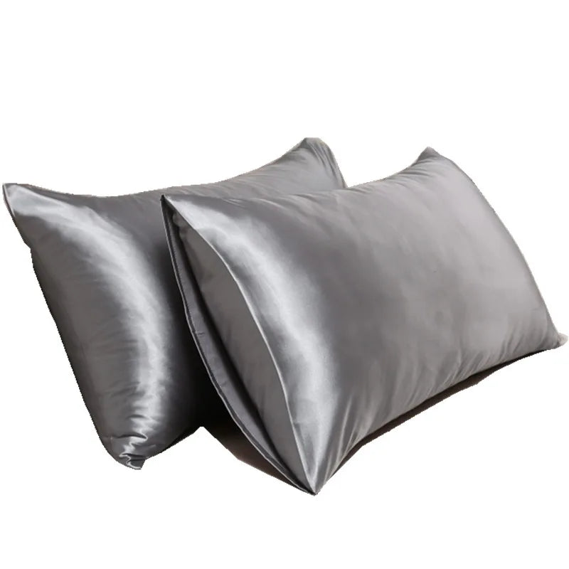 Smooth Mulberry silk pillowcase protects hair, reduces frizz & breakage. Promotes shiny, healthy locks.