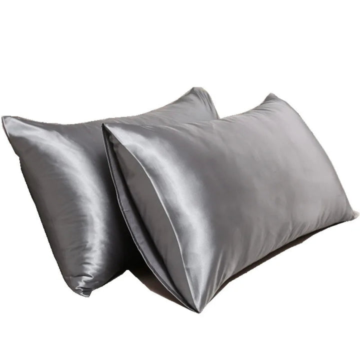 Smooth Mulberry silk pillowcase protects hair, reduces frizz & breakage. Promotes shiny, healthy locks.