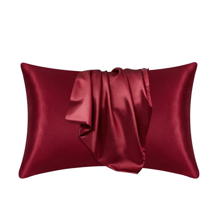 Premium hypoallergenic Mulberry silk pillowcase, ideal for sensitive skin & allergy sufferers. Soft & gentle.