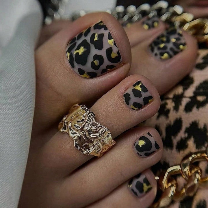 Matte leopard print nail art decals for women. Trendy & fashionable manicure accessories for stylish nails.