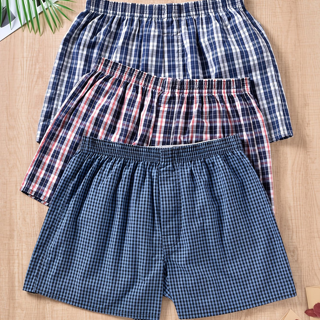 Stylish men's 3-pack cotton boxers featuring modern plant print. Comfortable and breathable daily wear essentials.