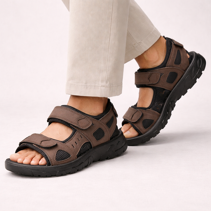 Casual men's comfort sandals, adjustable hook-and-loop straps, breathable, ideal for walking & outdoor activities.